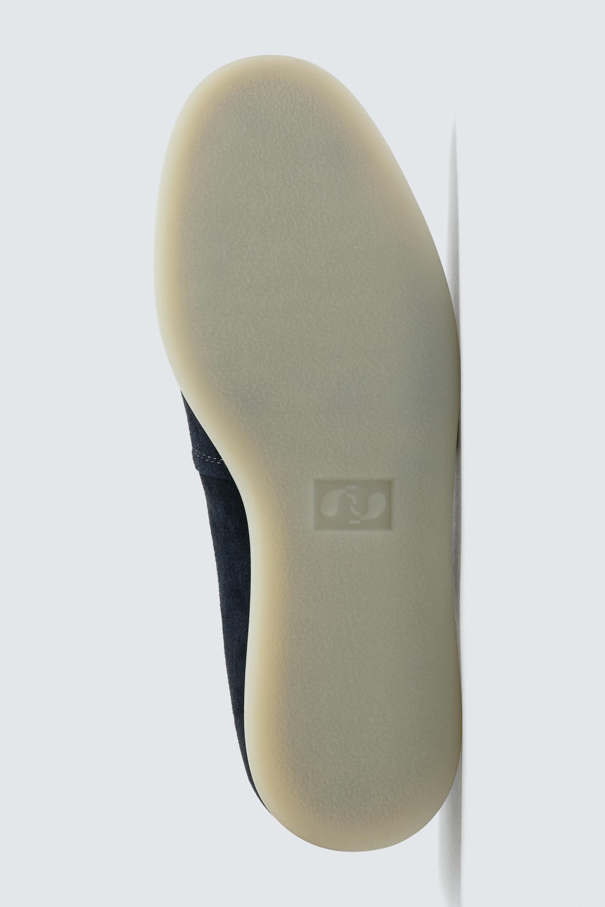 CASUAL LEATHER LOAFERS